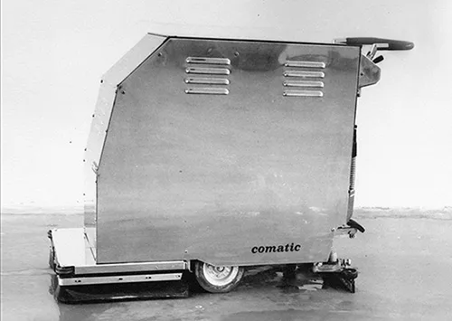 Markteinführung der Scheuersaugmaschine Comac Comatic 21
