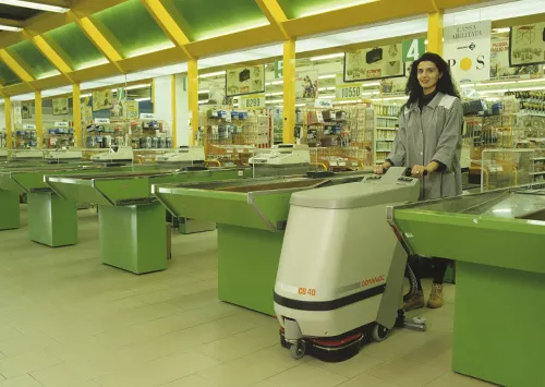 Launch of the Comac CB40 battery-powered walk-behind scrubbing machine
