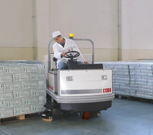 Wprowadzenie na rynek modelu C130, największej samojezdnej maszyny szorującej produkowanej przez Comac 