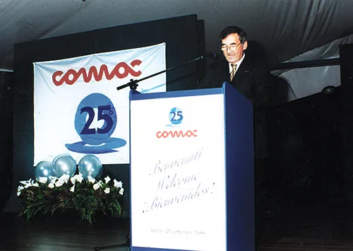 Przyjęcie z okazji dwudziestych piątych urodzin firmy Comac