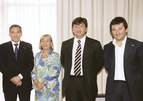 Rodzina Ruffo jest właścicielem kilku marek: Comac, Fimap, TMB i Cofirent